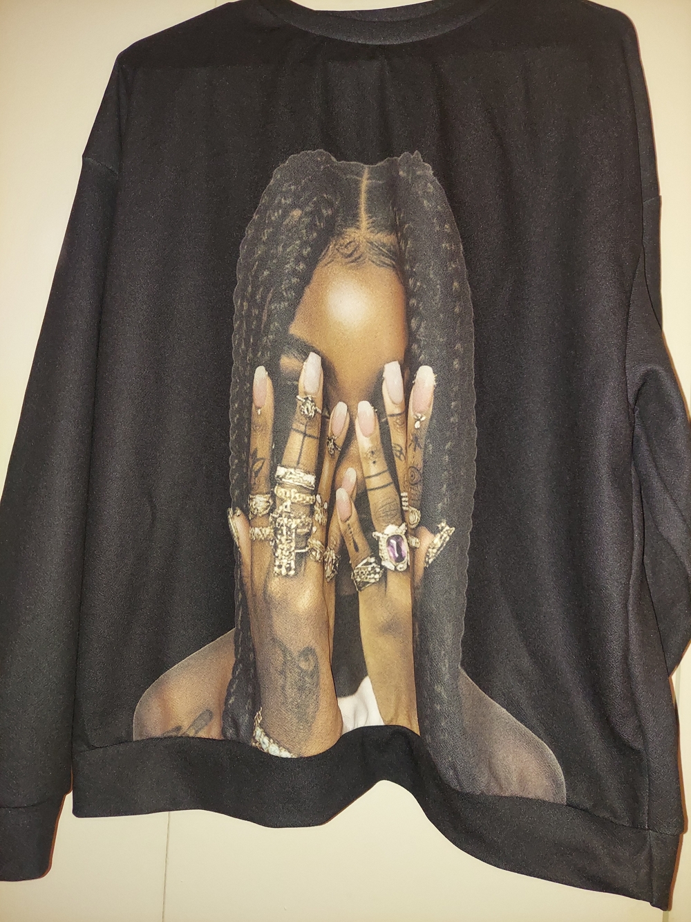 NWOT-SHEIN Black Crewneck Sweatshirt with Portrait and Ring Graphic